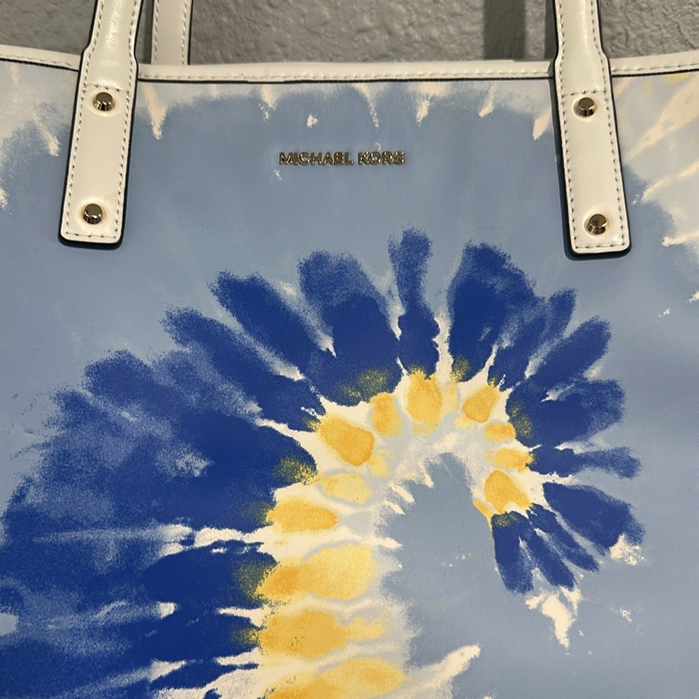 Michael Kors Vibrant Blue and Yellow large tote. NWT - Picture 2 of 13